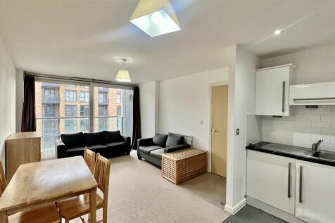 Open Plan Kitchen/Reception Room
