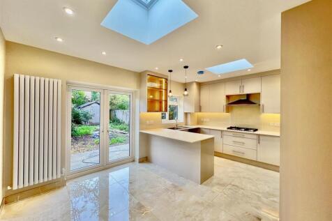 Open Plan Kitchen/ Diner