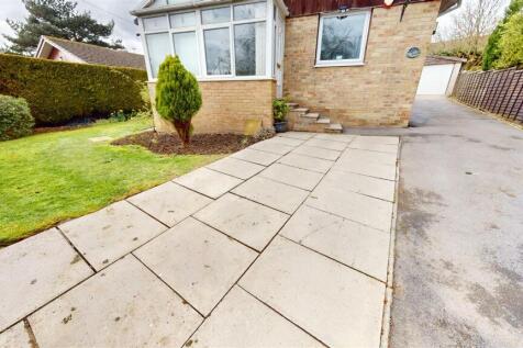 Front/Side Garden
