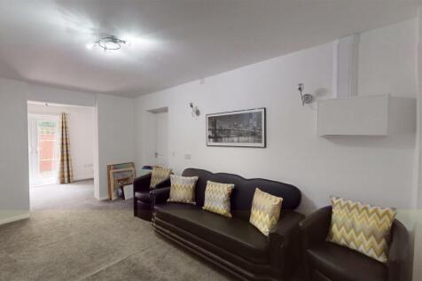 Reception/Bedroom