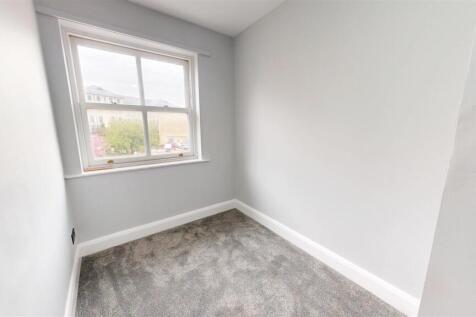 Flat-4-Crossley-Street-04152025_101946.jpg