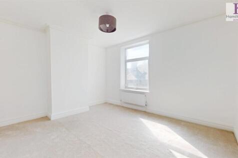 3d392e15-12-Martin-Street-04252025_170449.jpg
