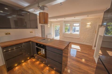 2_Kitchen_Diner_2_resize.jpg