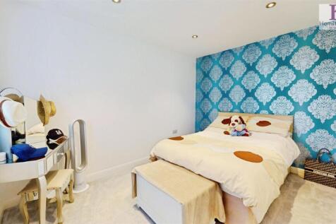 156672ec-1-Moorbank-Drive-04292025_131523.jpg