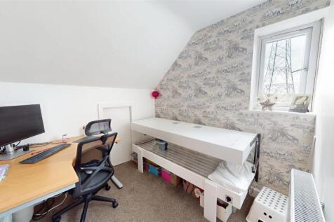 Bedroom/Home Office