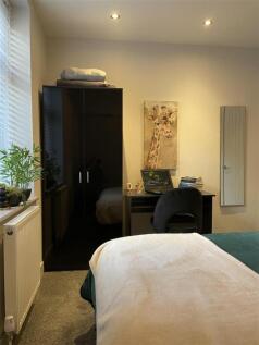 Room2Hollins2.jpg
