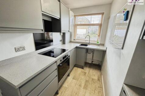 4b7f7181-3GreenLane.jpg