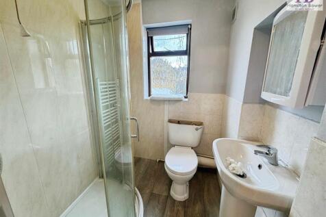 274ef098-3GreenLane2.jpg