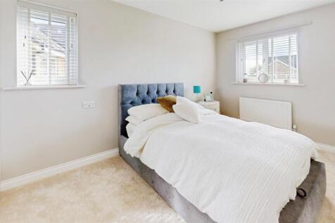 386e70bd-23-Highcliffe-Court-07212025_125607.jpg