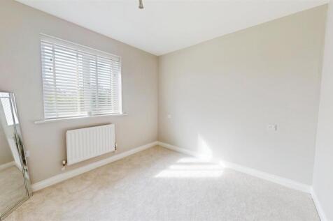63a80d4e-23-Highcliffe-Court-07212025_130006.jpg