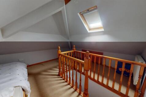 Bedroom/Occasional Room