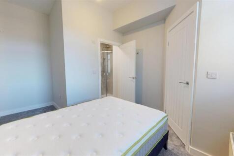 70 Hollins Room 2 2.jpg
