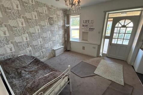 Living/Bedroom