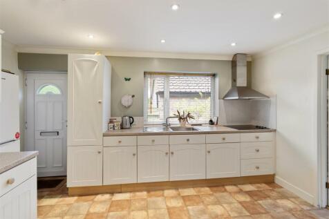 Corner_Cottage_9.jpg
