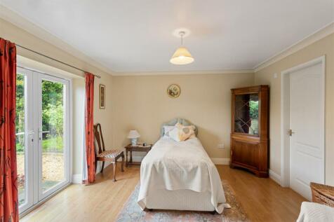 Corner_Cottage_19.jpg