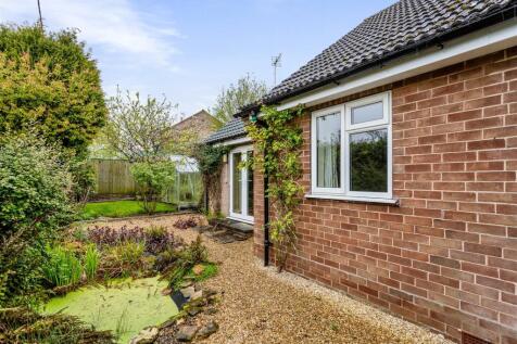 Corner_Cottage_98.jpg