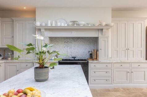 Carlbury House Kitchen Dining Room-5.jpg