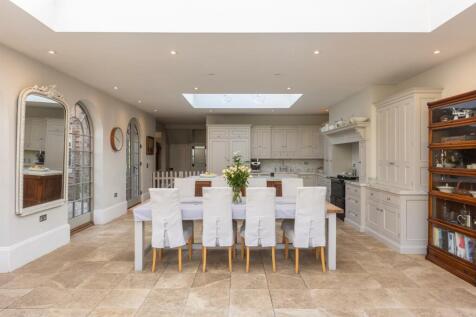 Carlbury House Kitchen Dining Room-2.jpg