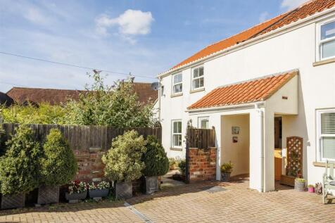 3_Cowling_Court__6.jpg