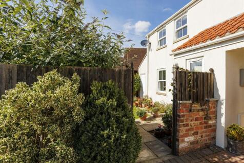3_Cowling_Court__5.jpg