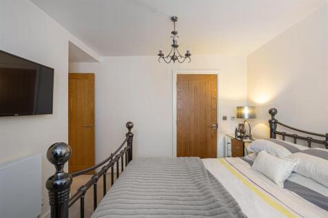 2_Chapel_Apartments_28.jpg
