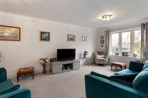 11_Farefield_Close_45.jpg