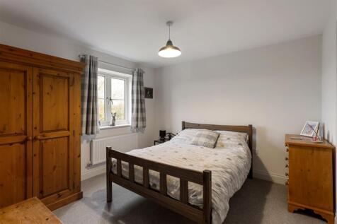 11_Farefield_Close_18.jpg