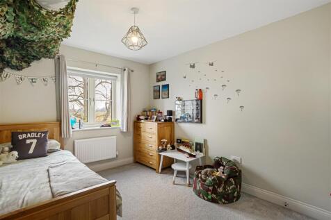 5_Farefield_Close_1.jpg