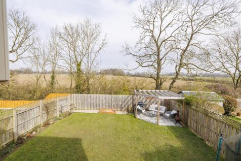 5_Farefield_Close___2.jpg