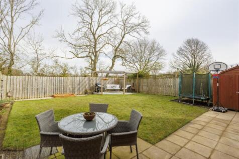 5_Farefield_Close__2.jpg