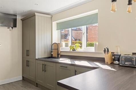 7_Beech_Tree_Court_10.jpg