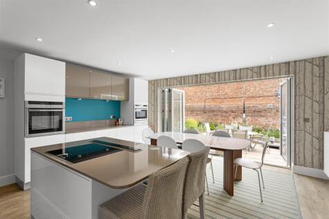 Manor_Croft_69.jpg
