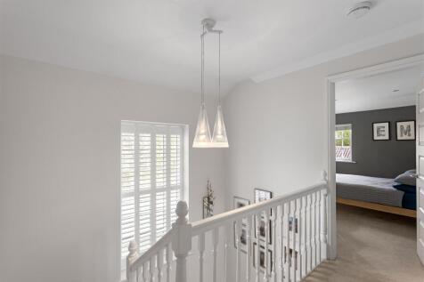 Manor_Croft_96.jpg
