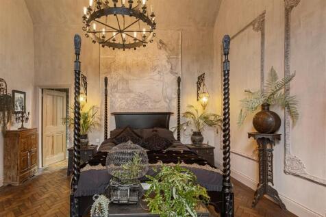 The_Lodge_102.jpg