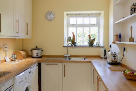 Neville_Cottage_5.jpg