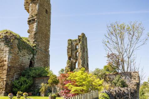 Neville_Cottage_21.jpg