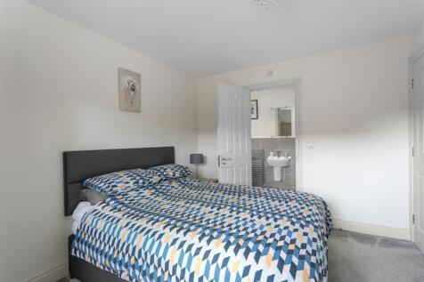 4_Farefield_Close_70.jpg