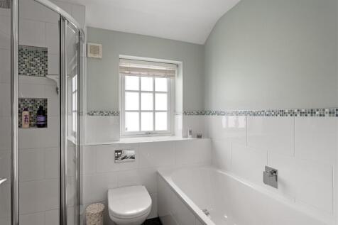 Manor_Croft_105.jpg