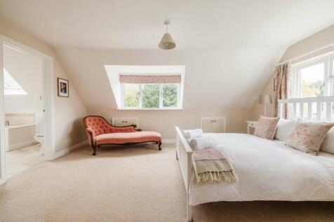 Bedroom 1 (Double with Ensuite)