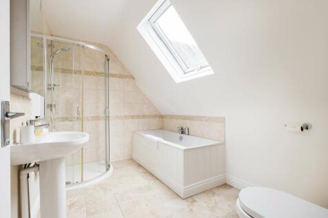 Ensuite to Bedroom 1 Upstairs