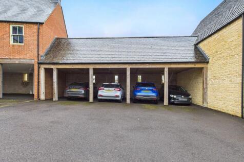 CAM01338G0-PR0146-STILL001