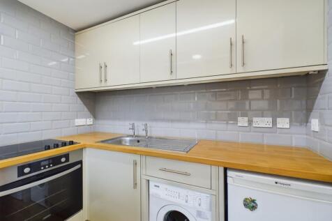 Flat 2 Kitchen