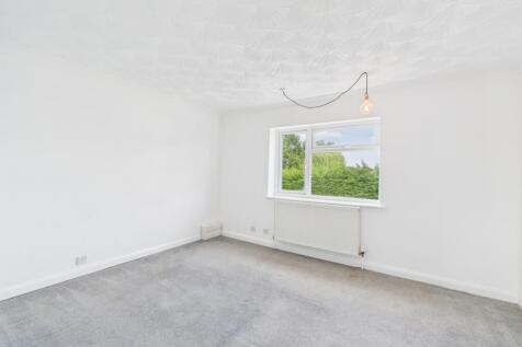 Flat B - Bedroom 1