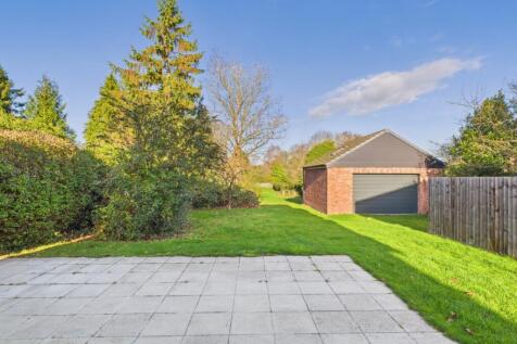 CAM01909G0-PR0427-STILL007