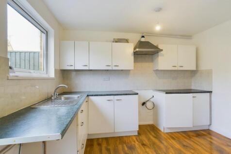 CAM01909G0-PR0281-STILL004