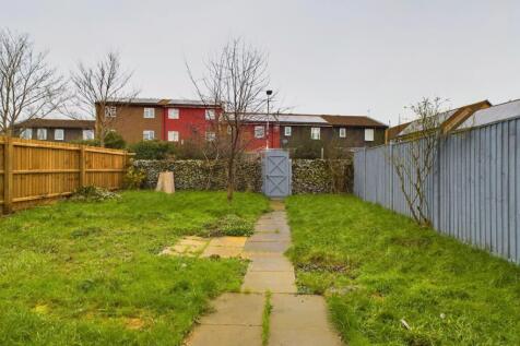 CAM01909G0-PR0281-STILL008