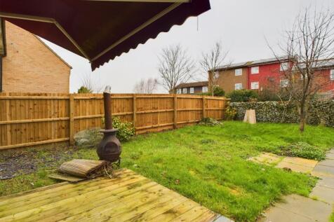 CAM01909G0-PR0281-STILL007