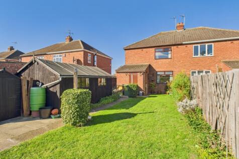 CAM01909G0-PR0404-STILL012