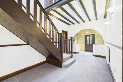 CAM01909G0-PR0441-STILL061