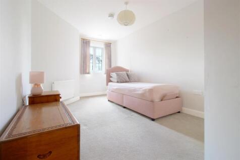 Bedroom.jpg